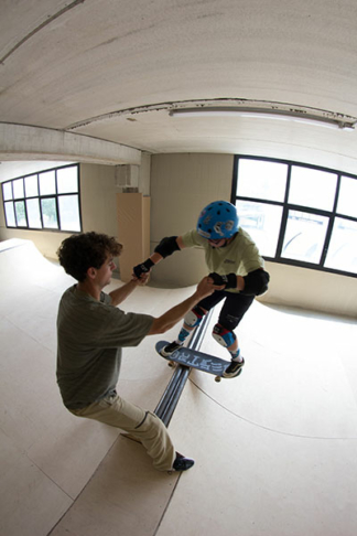 Escuela-skateboard-adaptado-DAIBAI-vizcaya-Gernika Sesiones Skateboard adaptado e inclusivo